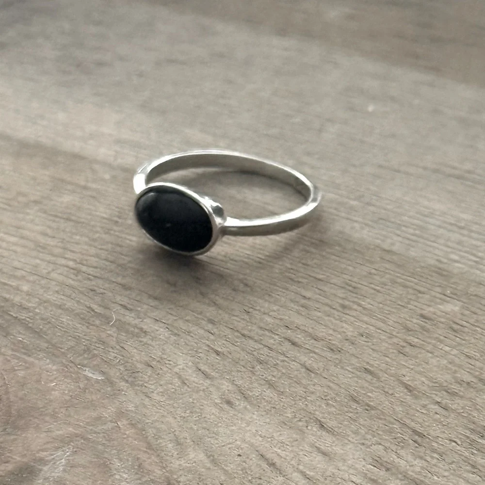 925 Sterling Silver with Black Agate Ring! Sizes 4, 5, 6, 7, 8, 9, 10 NEW!